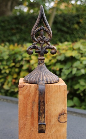 XM449C gietijzeren stockinghanger Franse lelie brons-bruin