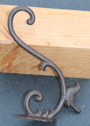 WG236 gietijzeren wandhaak 24cm met vogel donkerbruin