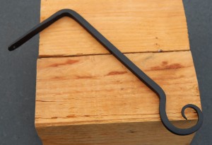 WG184 gietijzeren wandhaak 29,5cm zwart