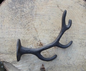 Gietijzeren kapstokhaak gewei