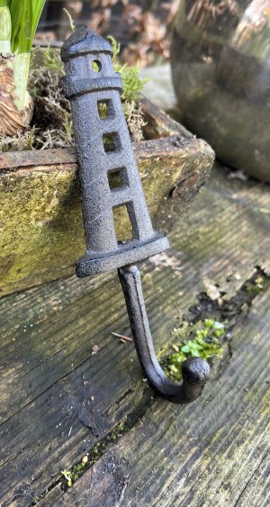 KH2780 gietijzeren kapstokhaak vuurtoren donkerbruin