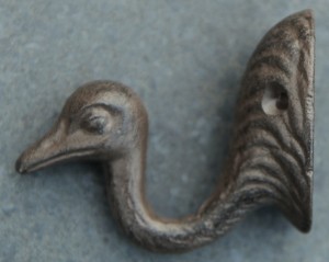 KH7053 gietijzeren kapstokhaak struisvogel donkerbruin