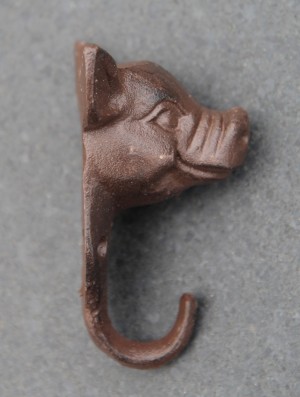 LH331 gietijzeren kapstokhaak varken donkerbruin
