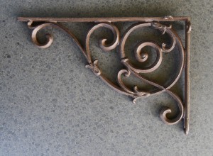 PD268 gietijzeren plankdrager/wandhaak 33,5cm donkerbruin