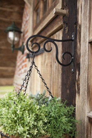 BPH74 metalen wandhaak voor hanging basket zwart