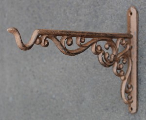 WG129 gietijzeren wandhaak donkerbruin
